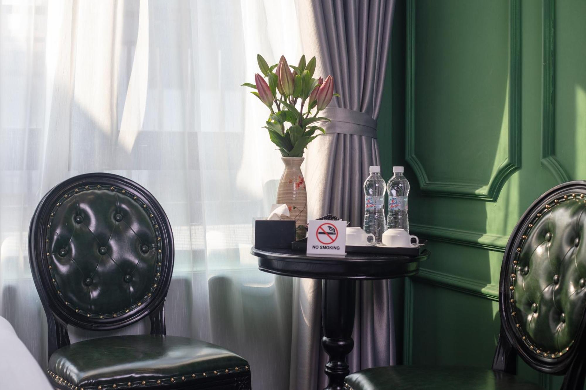 Madelise Adora Hotel & Travel ハノイ市 エクステリア 写真