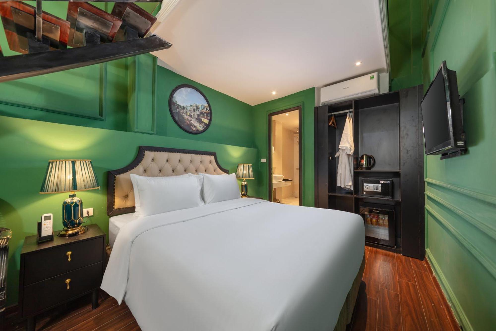 Madelise Adora Hotel & Travel ハノイ市 エクステリア 写真