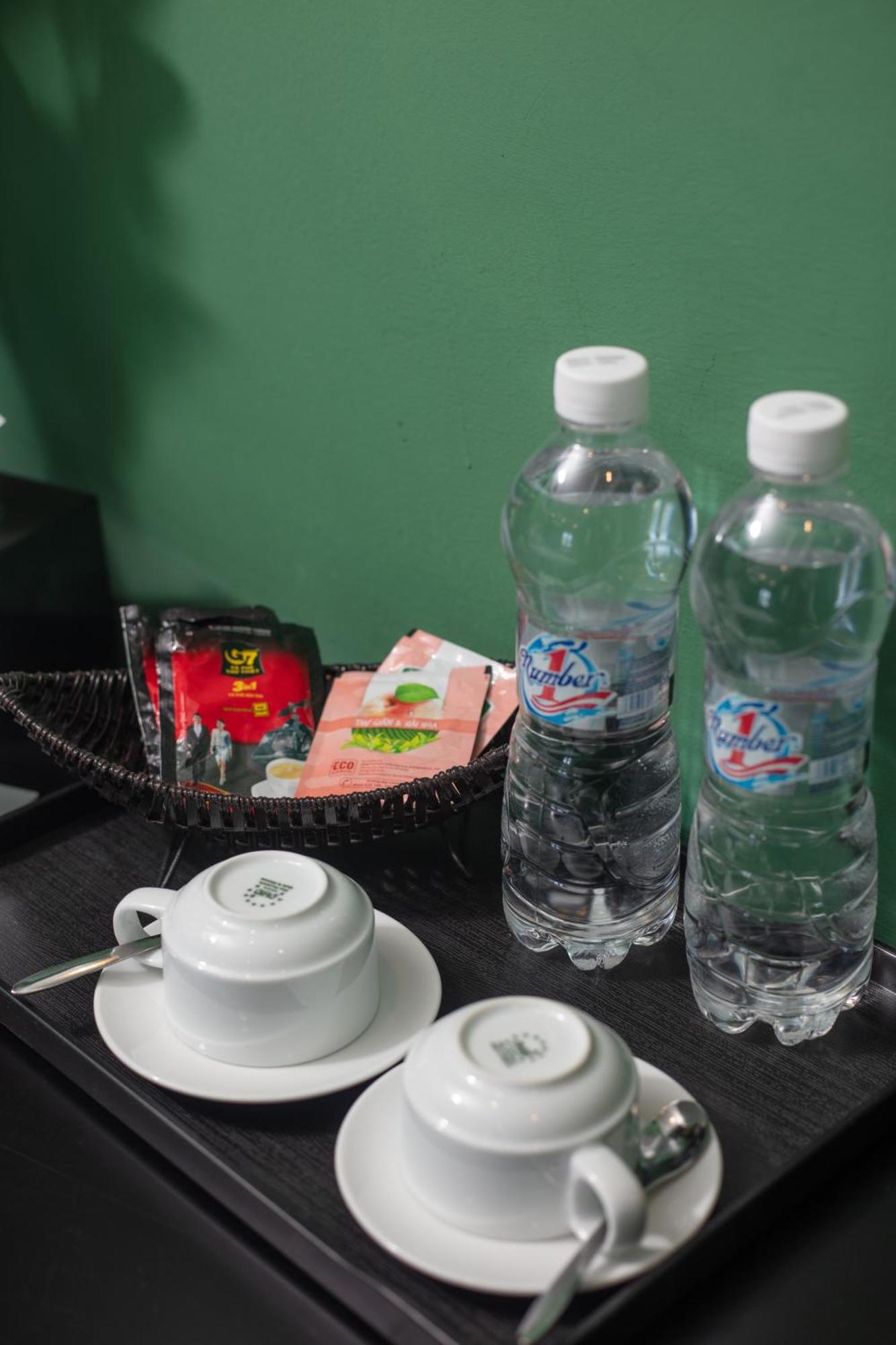 Madelise Adora Hotel & Travel ハノイ市 エクステリア 写真