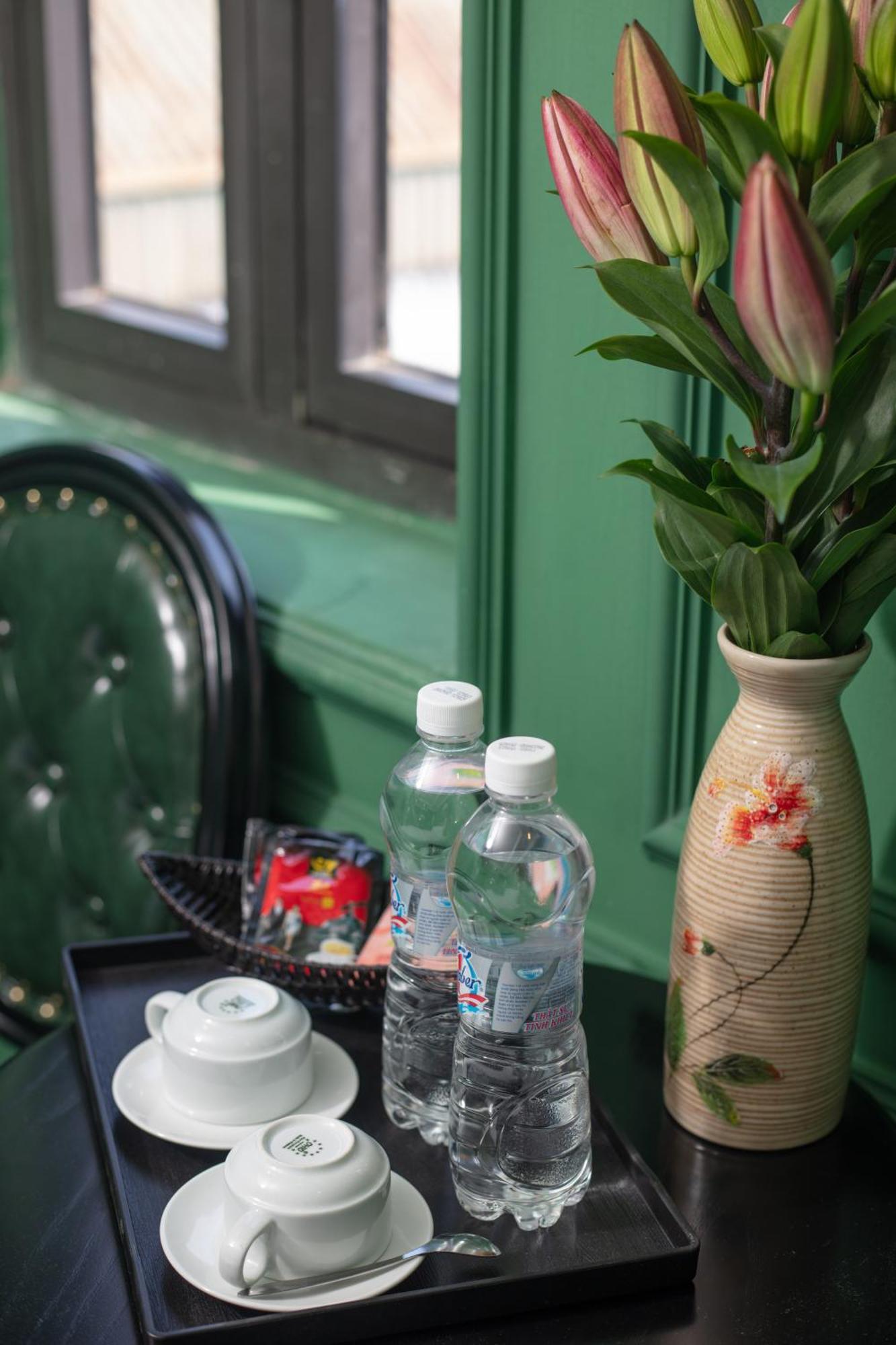 Madelise Adora Hotel & Travel ハノイ市 エクステリア 写真