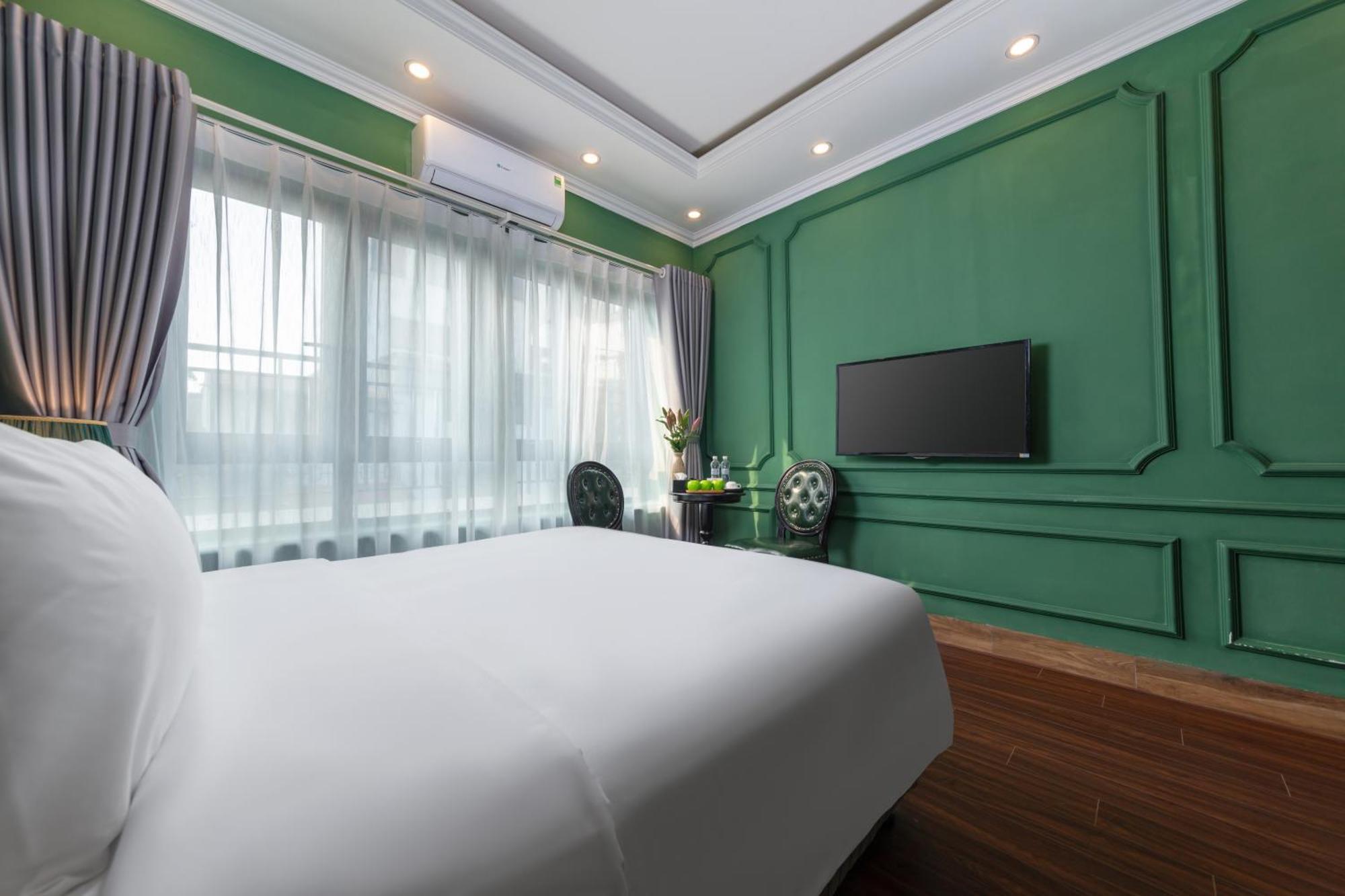 Madelise Adora Hotel & Travel ハノイ市 エクステリア 写真