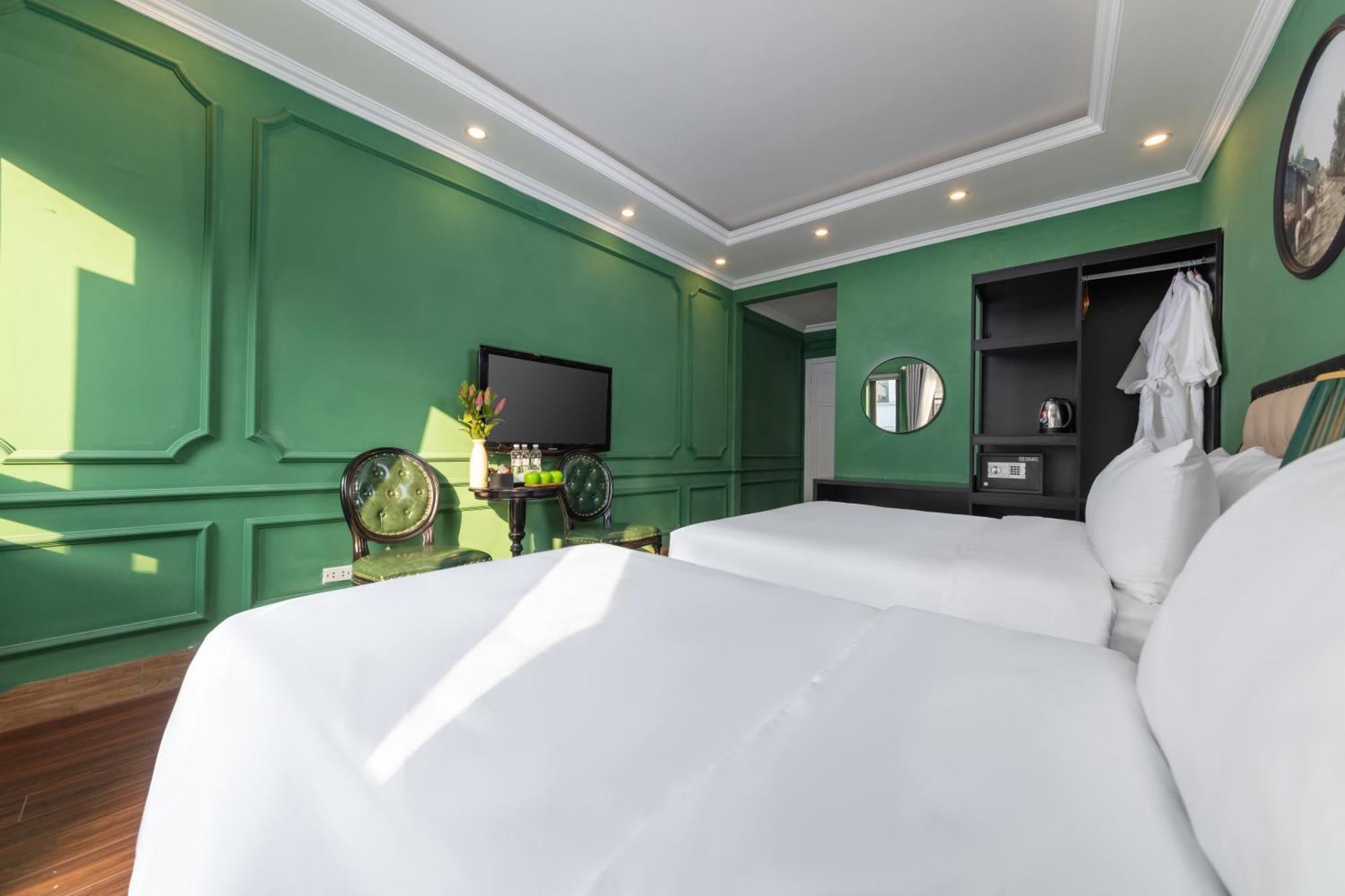 Madelise Adora Hotel & Travel ハノイ市 エクステリア 写真
