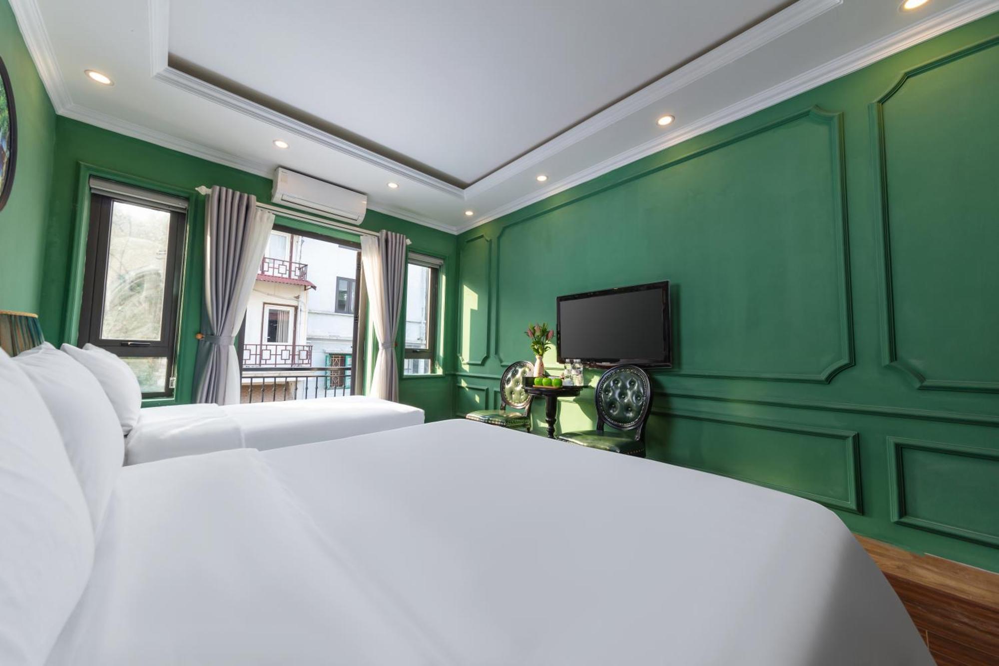 Madelise Adora Hotel & Travel ハノイ市 エクステリア 写真