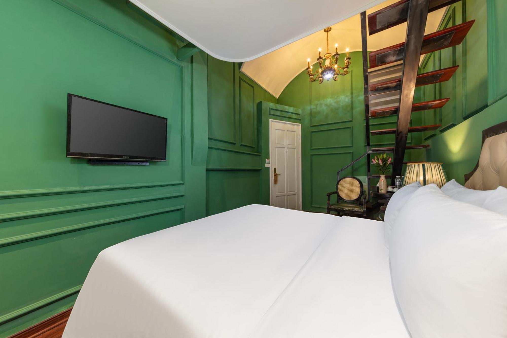 Madelise Adora Hotel & Travel ハノイ市 エクステリア 写真