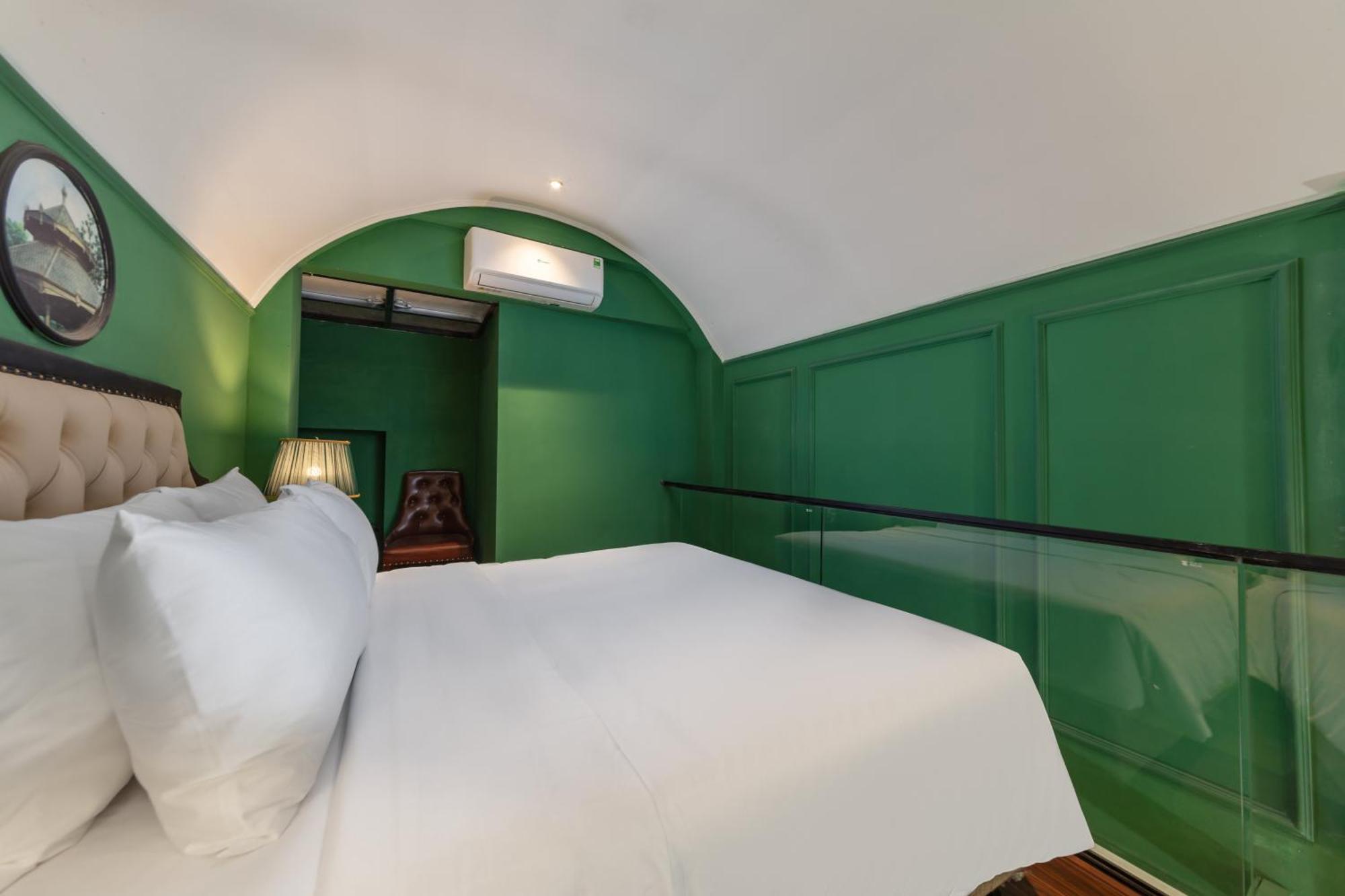 Madelise Adora Hotel & Travel ハノイ市 エクステリア 写真